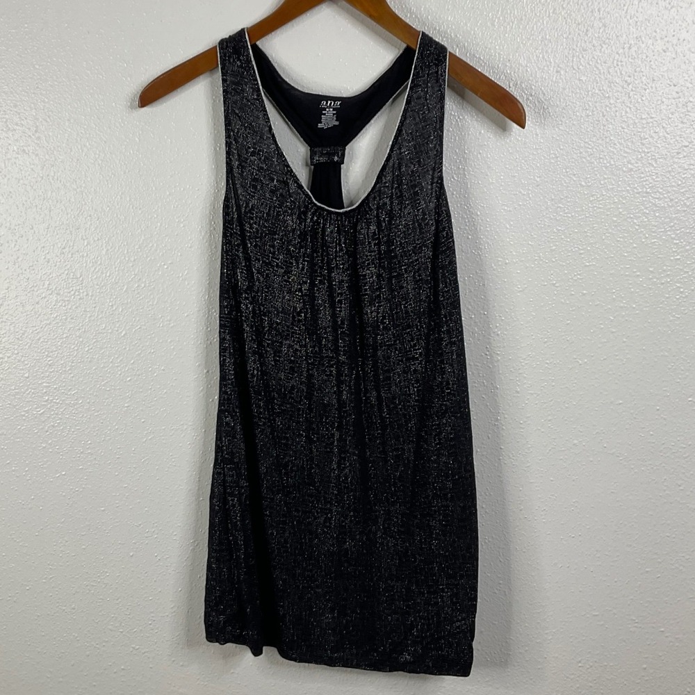 a.n.a. NWT Racerback Tank Top Size Medium‎